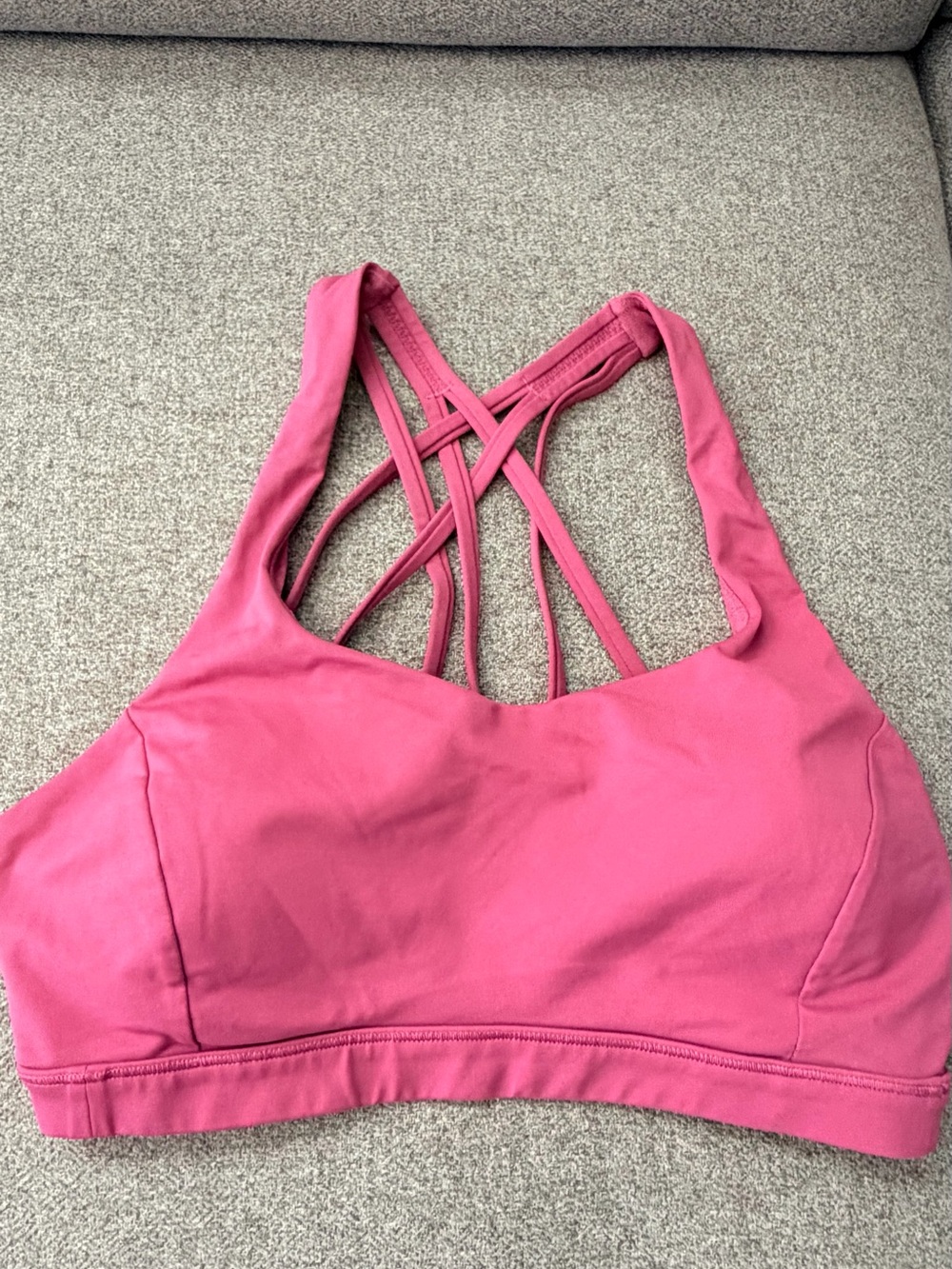 lululemon athletica magenta
Crisscross Strappy Sports Bra size 6